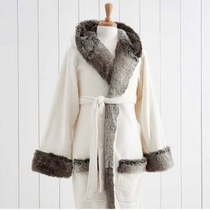 Pottery Barn Robe